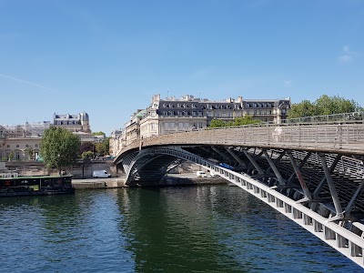Passerelle Léopold-Sédar-Senghor 3