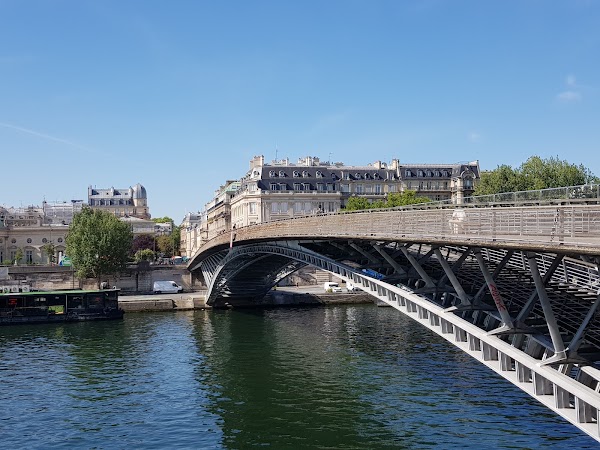Passerelle Léopold-Sédar-Senghor 6