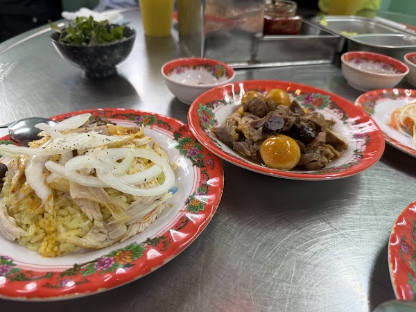 Ba Buoi Chicken Rice 2