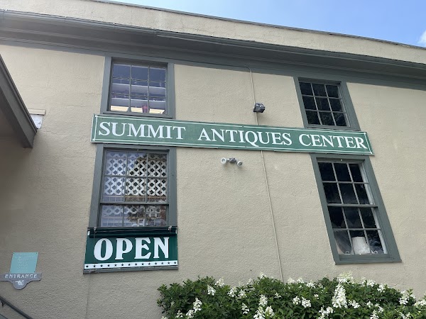 Summit Antique Center 1