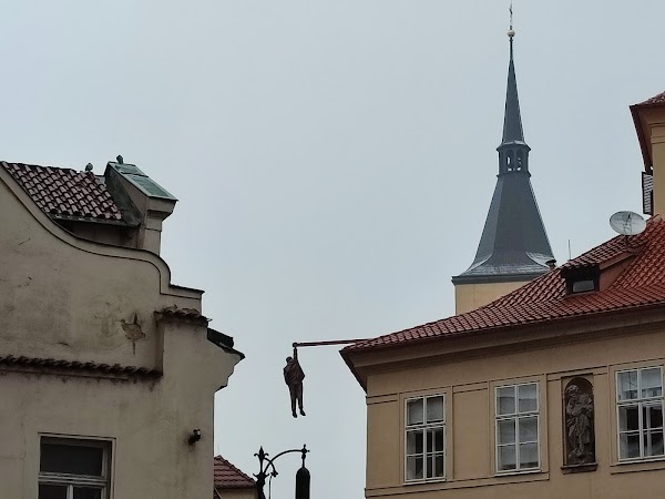 Man Hanging Out - David Černý's Statue of Sigmund Freud 2