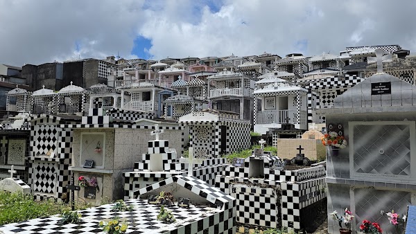 Cimetière de Morne-À-l'Eau 5