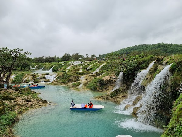 Darbat Step Waterfalls 4