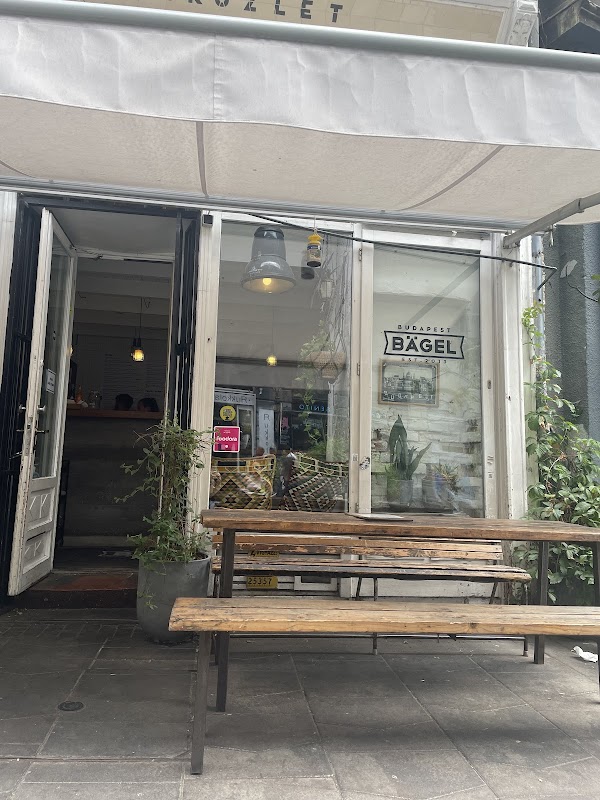Budapest Bagel