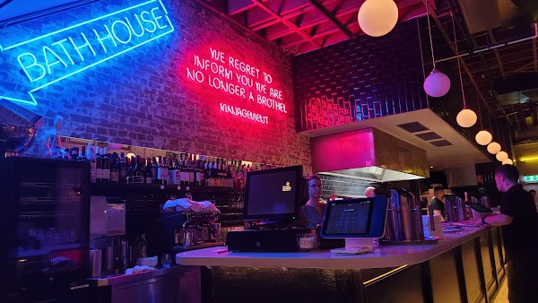 Les Bubbles Steakhouse 3