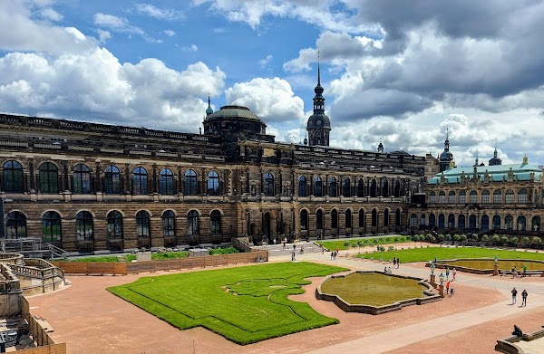 Zwinger 5