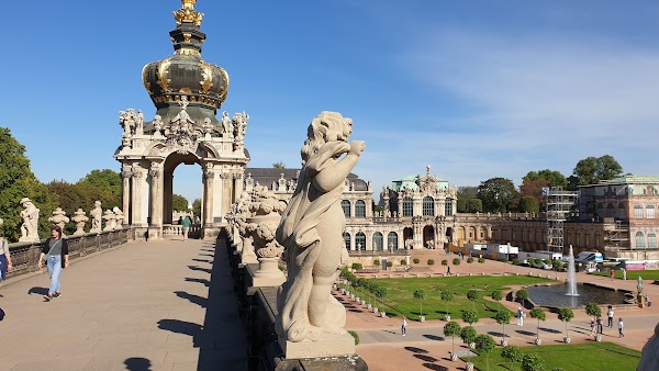 Zwinger 3