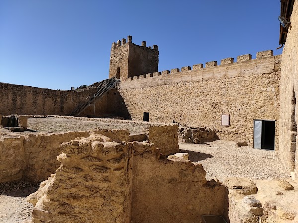 Castillo de Iznájar 5