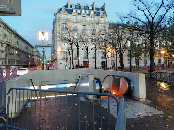 Rue de l'Université 3