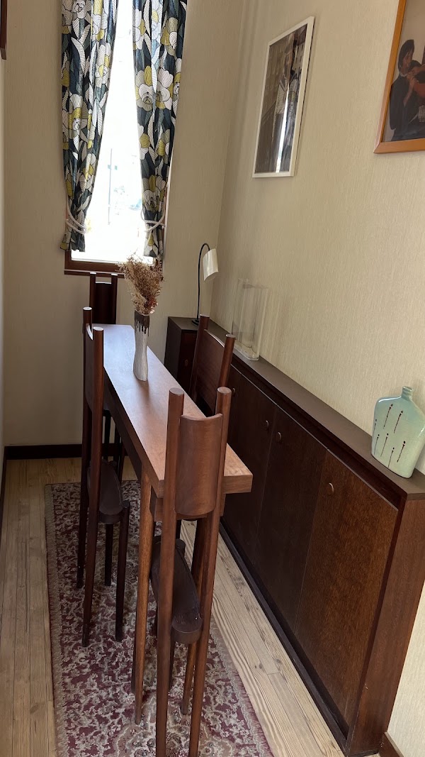 Narrow House 4