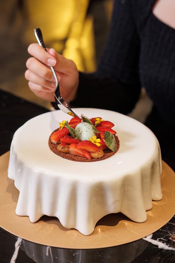 Lune Restaurant and Bar 5