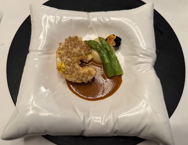 Lune Restaurant and Bar 4