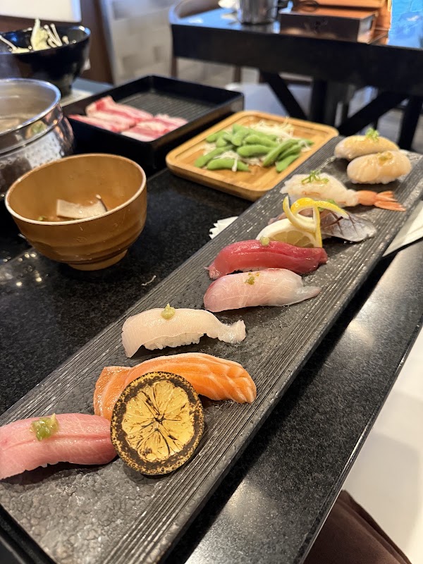 Aura Sushi and Hot Pot 4