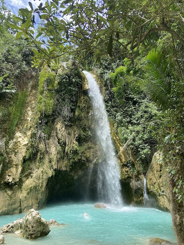 Inambakan Falls