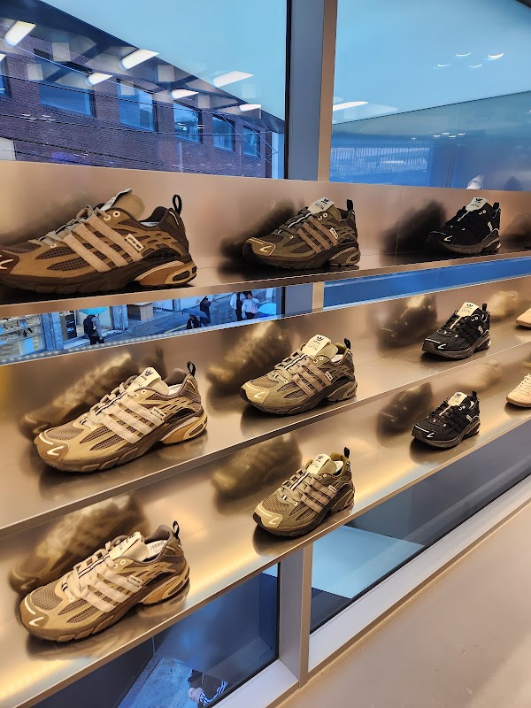Adidas Originals Flagship Seongsu 4