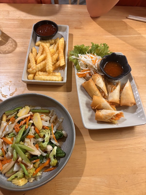 Yawee Restaurant 4