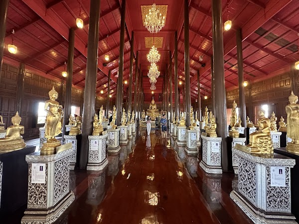Wat Krathum Suea Pla