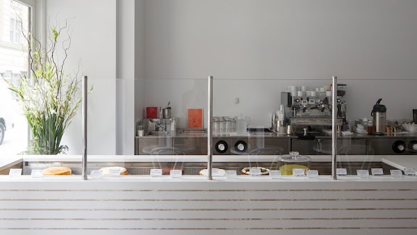 Lady M Cake Boutique - NoMad
