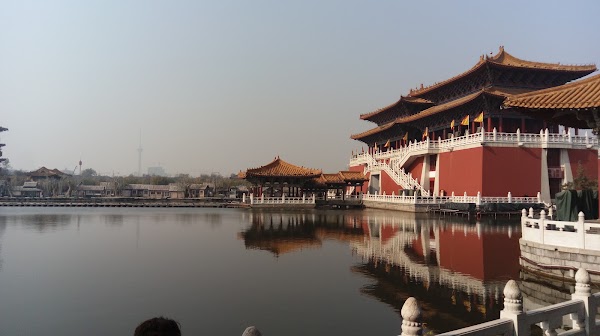 清明上河园
