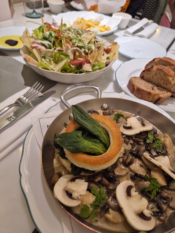 Le Petit Café Robuchon Monaco 4