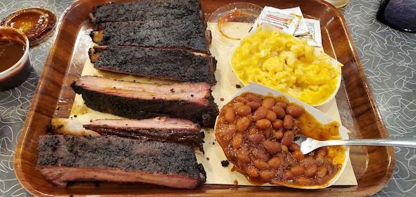 Redbones Barbecue 4