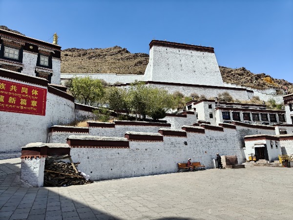 Tashilhunpo Monastery 2