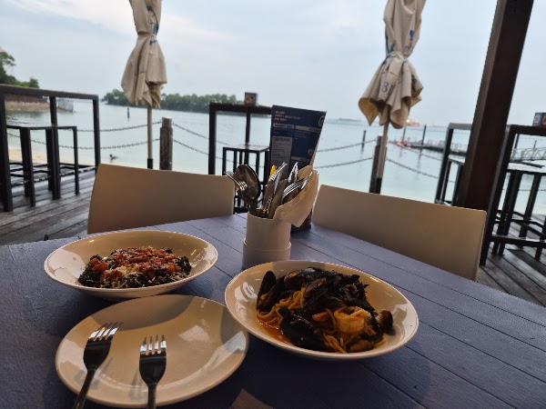 Coastes - Beach Bar & Restaurant | Siloso Beach, Sentosa 4