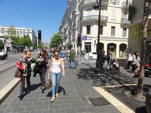 Avenue Jean Médecin 5