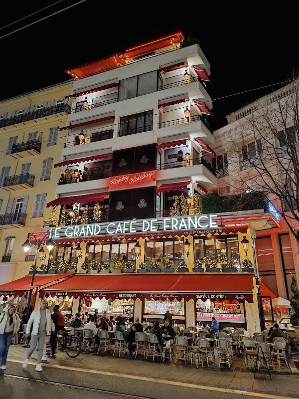 Avenue Jean Médecin 2