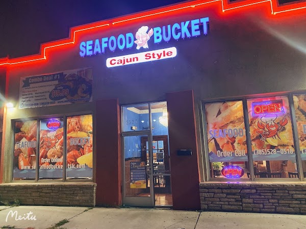 Seafood Bucket Cajun Style Seafood Restaurant 1