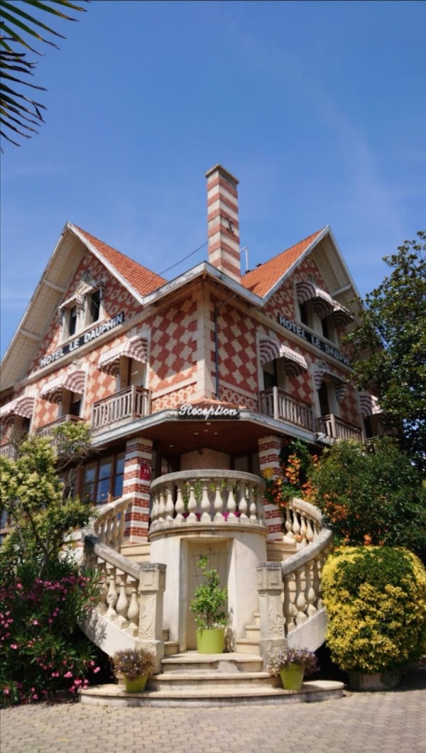 France 8