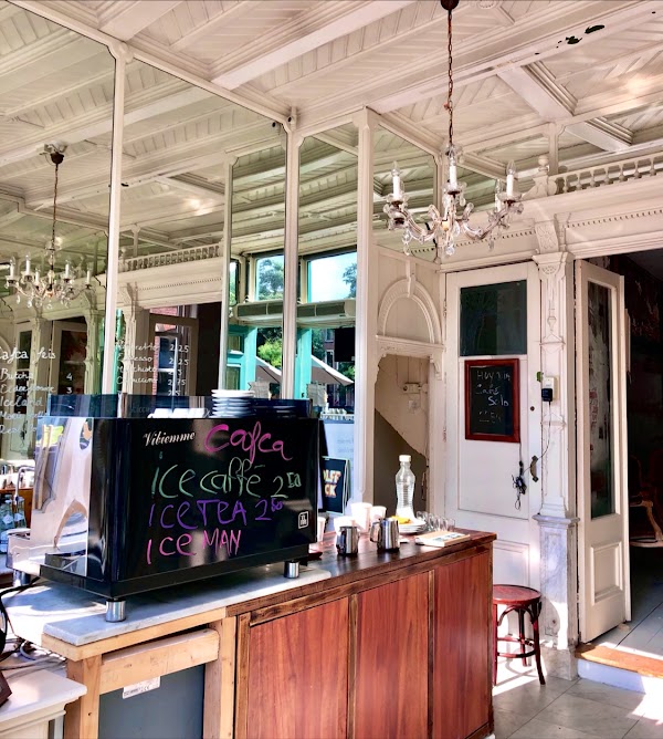 Cafca — Coffee, Design, Books & Vintage 3