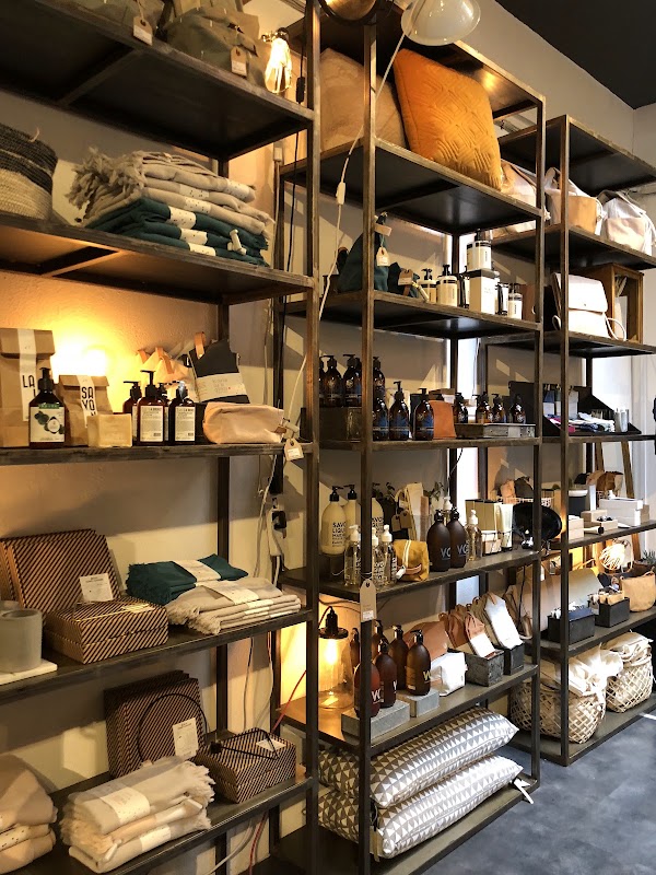 Industry & Co - Home 4