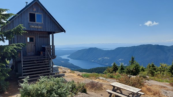 Tin Hat Hut cabin