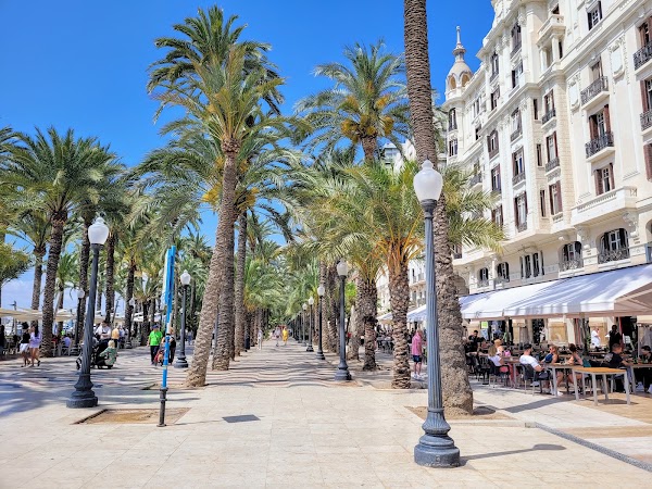 Platja Postiguet 3