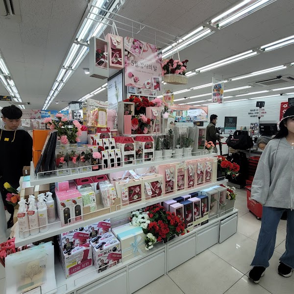 Daiso Myeongdong Main 5