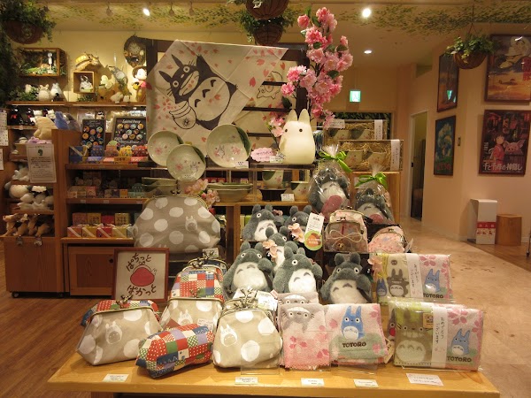Donguri Kyowakoku (Ghibli Store) 2