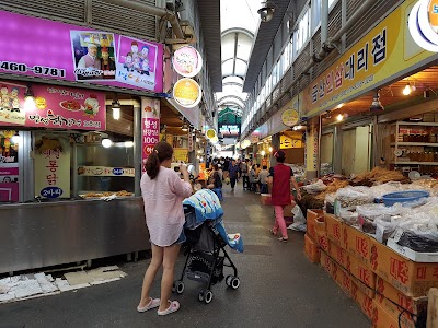 Gangneung Jungang Market 1