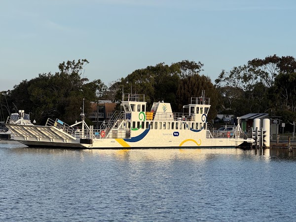Raymond Island Ferry