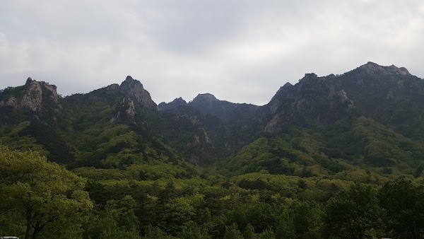 Seoraksan Sogongwon Parking Lot 5