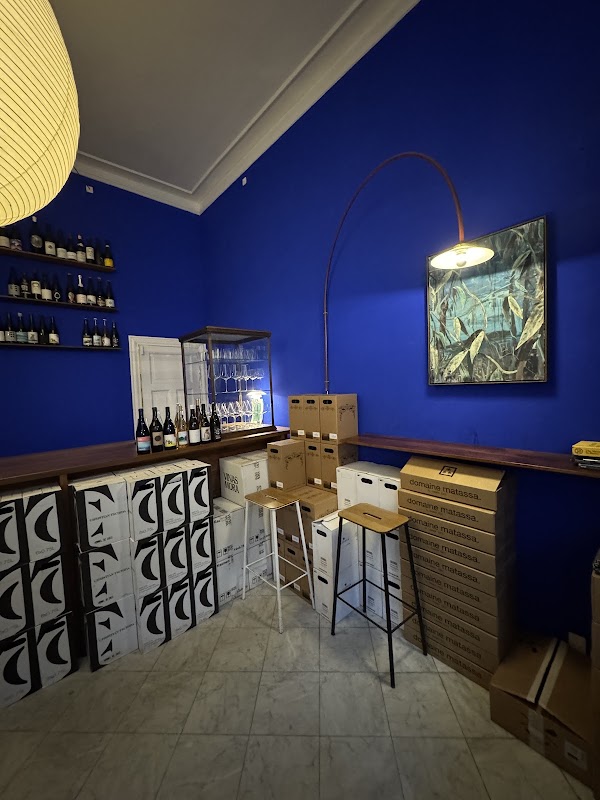Lille Blå Vinbar 4
