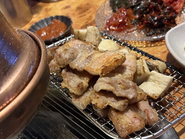 육품 강남본점 2