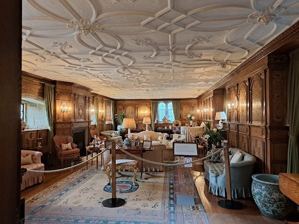 Hever Castle & Gardens 4