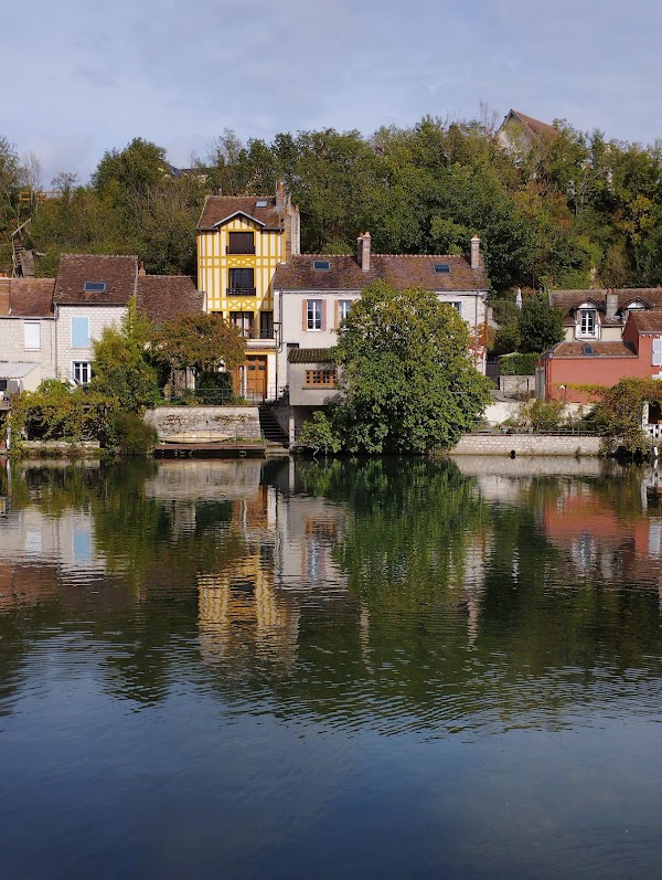Nemours