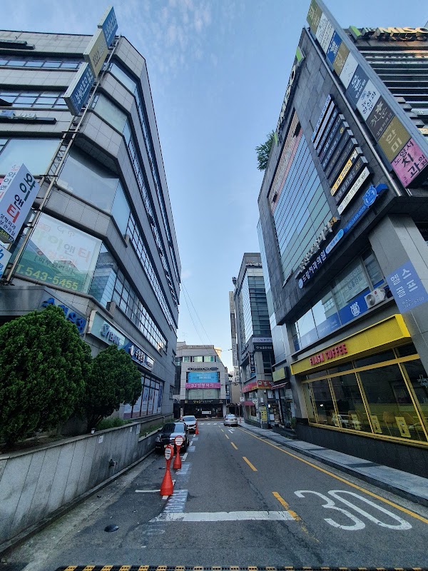 Sinsa-dong 5