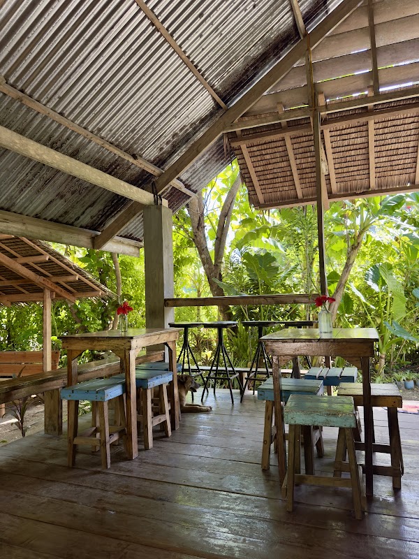 Common Ground - Café, Rooms & Yoga 1