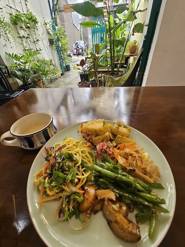 La'Vegan & Vegetarian Restaurant Da Nang 4