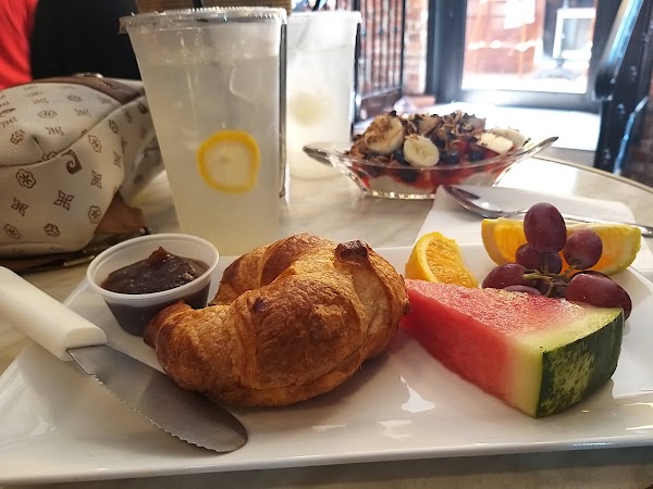 The Bittersweet Shoppe on Newbury 4