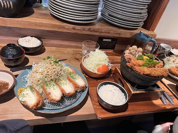 Kobuta & Ookami Katsu and sake house 5
