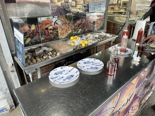 Cosenza's Fish Market 5